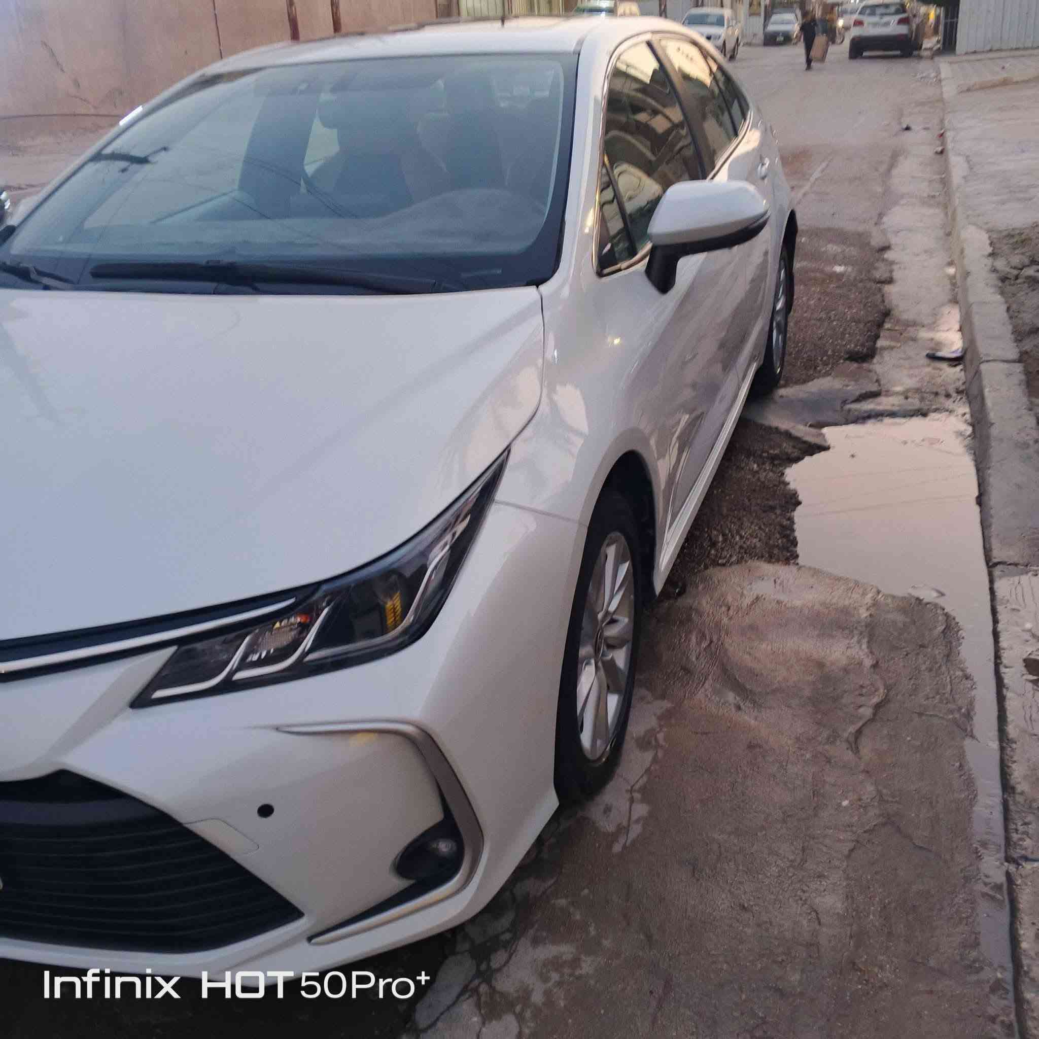 السلام عليكم شباب كورلاه سازخليجي موديل 23
فل رقم شمالي تحويل ثاني يوم 
السياره بيه صبغ جاملغ وبنيد بدون دواخل شاصي الغد مكفول عنواني بغداد شهداء البياع السعر 143 رحمد الوالديكم المو شراي لا تعبني هاتف***********

نص مكتوب في الصور:
- Infinix HOT 50Pro+
- Infinix HOT 50 Pro+