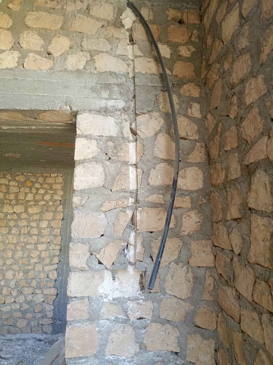 جزء من عملنا
 قص وحفر نزالات كهرباء 
(ب كوسره ودريل)
⚡ تأسيس وكهربائيات باحترافية ⚡

🔌  وتمديدات كهربائية
💡 تأسيس ونزالات
🛠️ شغل مرتب وأسعار مناسبة
 ***********
