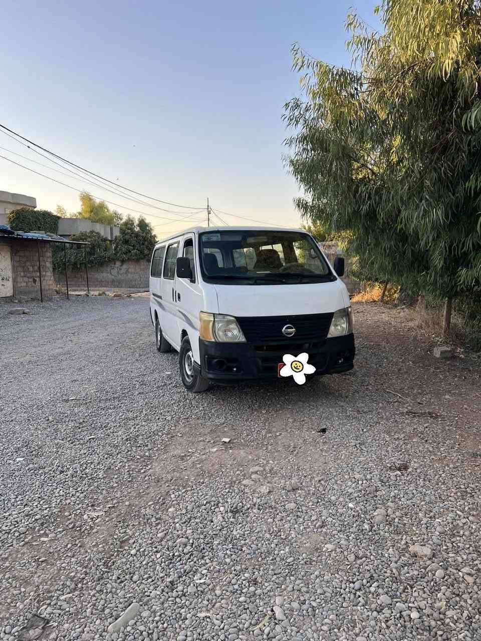 نیسان اورڤان 2012(( بدون تحویل )) سنوی لە گەلە گێرمکینە  و اکسل  بەشەرت  حیزام  بۆیاغ  وەرگەراو نیە   برینیشی تێدانیە  غازو بەنزینە   دەرگە کارەبایی  کوشن گاعی خاوێنە کوشن قلاب فرۆشتنی خێرا 73 مجال *********** شوێن ڕۆڤیا
