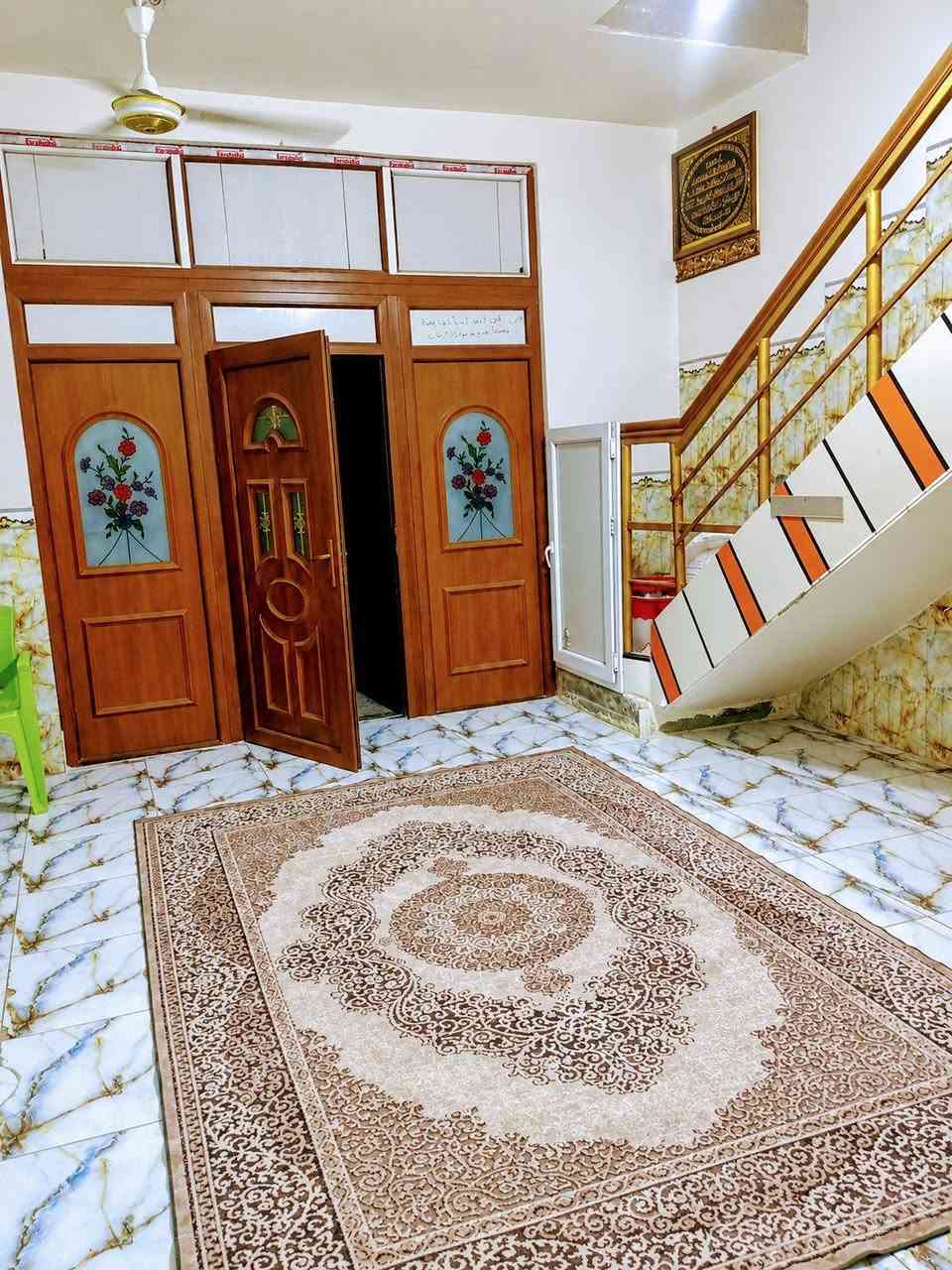 السلام عليكم بيت للبيع مساحه /100 العنون /كربلاء قرب سيد اسماعيل
 السعر /40 
 الرقم /***********
