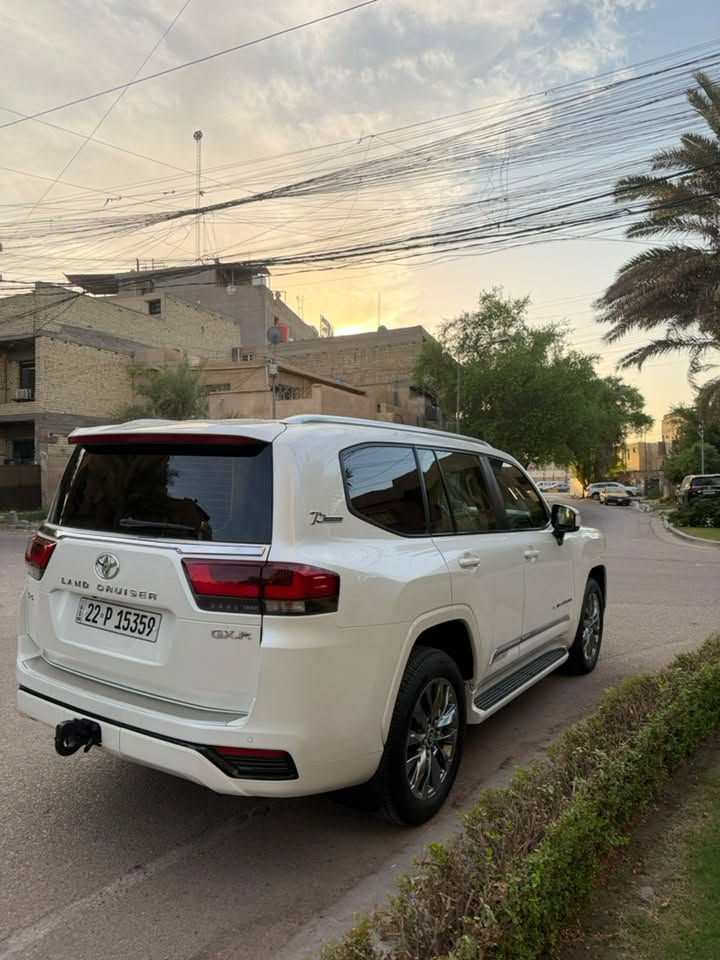 لاندكروزر جي اكس ار • ٢٠٢٢ • ٥٨ الف
