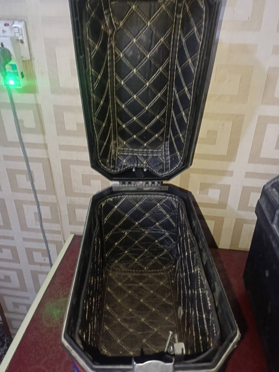 سلام عليكم
جنط gs جدد بعدهم 
بس الجنس الصفح كامل 
كله شغال سويچات علا حسب الاصول
ول يجيني ياخذهن وياهن هديه زوج سماعات الانتره جدد
سعر 65و بيها مجال بسيط
***********
بغداد
