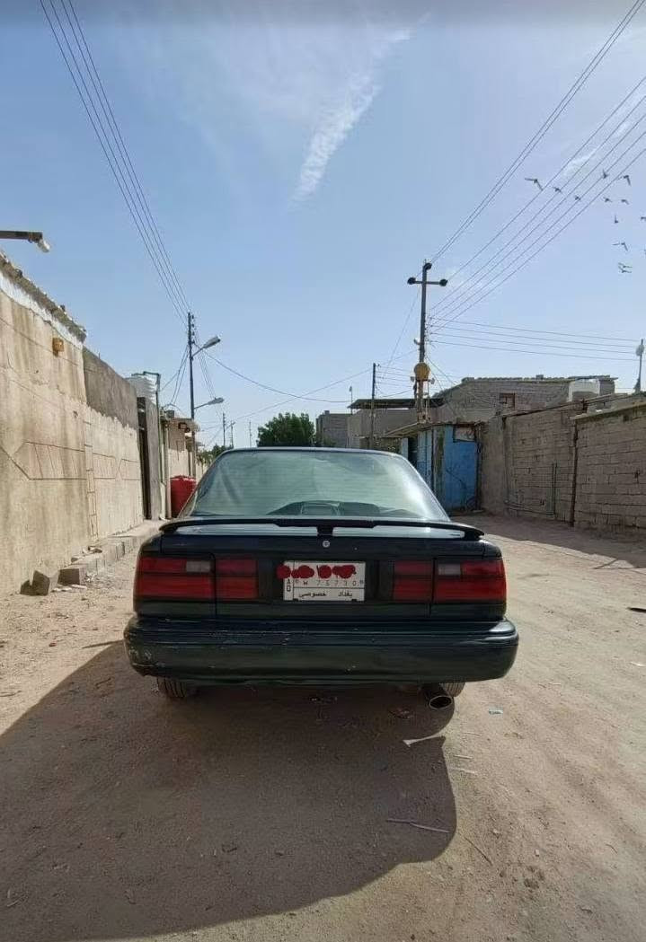 السلام عليكم
سياره كورولا موديل 1992 لون زيتوني سياره مكينه گايمة 
الگير جديد تخم تاير والحدادية كاملة رقم بغداد مشروع وطني باسمي سياره مثل ما تشوفون بالصور السيارة ايسر بلاد  ، السنوية منتهية صار  7 اشهر اللي ما يشتري يعبر المنشور . + ابيع كوم حديد
السعر 35 ورقة وبيه مجال قليل
مكان البصرة الزبير 
رقم الهاتف ***********
