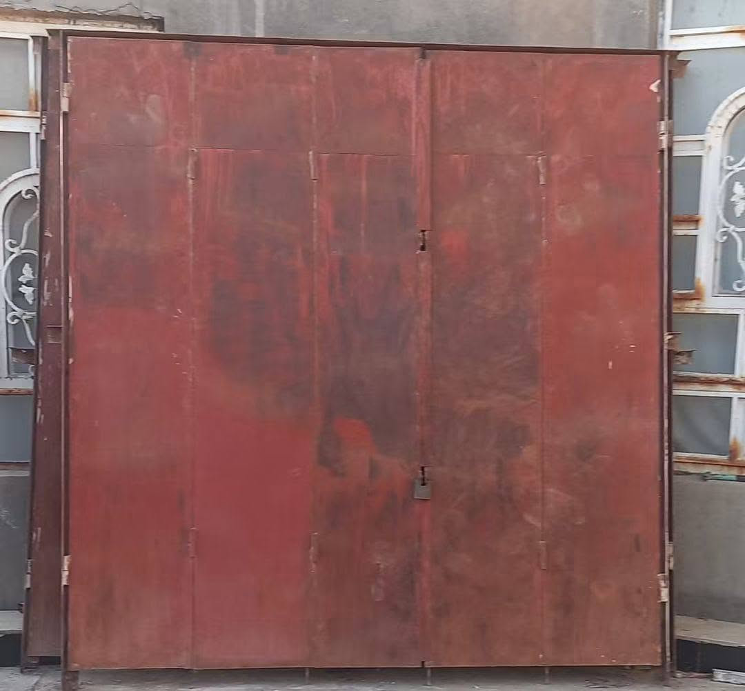 من رخصة صاحب الگروب 
سلام عليكم
جام خانه عدد 2 ارتفاع 250 وعرض 250 

باب دفتري عدد 2 ارتفاع 250 وعرض 250 

اتصل على رقم وتدلل  ***********
