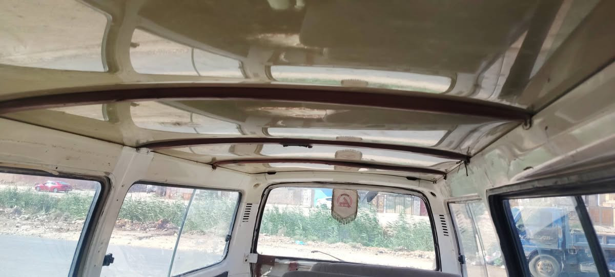 سلام عليكم سيارة هايسه موديل 96سياره جاهزه ع اخر حبايه كير مكينه اكسن صدر دواخل نضيفه سياره جاهزه طخم تاير بل جيس  سنويه صاقطه بل 18رقم راعيه موجود بس ما متواصل وياه خط وبث بيه رقمه بصره سعره ٢٠ وبيه مجال وترهم مراوس ***********
