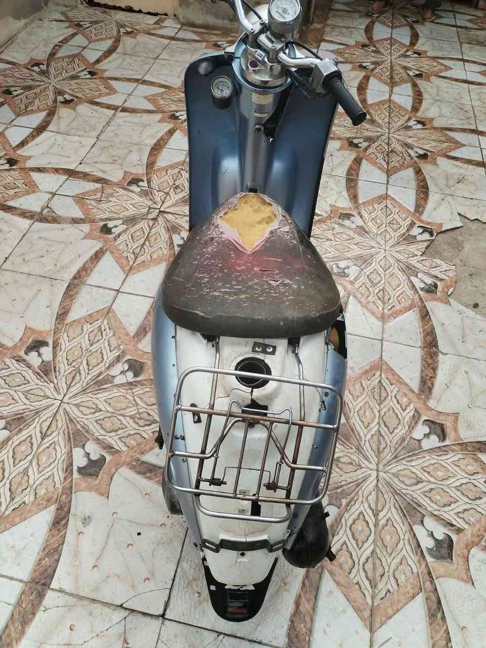 ده سلام عليكم دراجه عبد حليم فحل للبيع شلعه ومعدل صوته ناعم ستوه مجفته بعده علي سحك بس عوزه جوزه مال سويج سعر ٢٠٠ بيه مجال قليل للشراي مراسله وتساب*********** فقط
