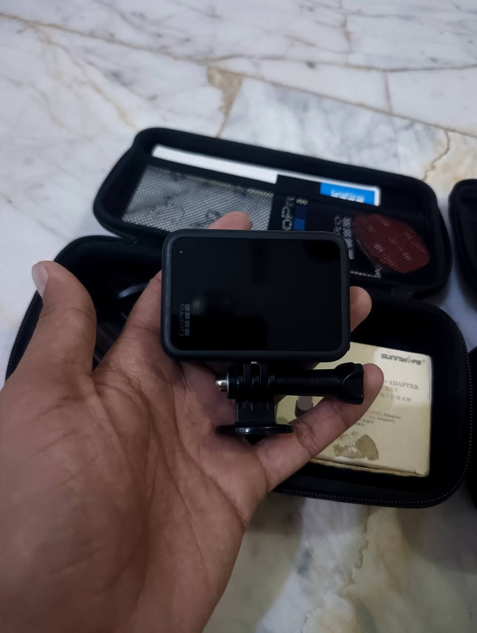 📸 للبيع كامرتين GoPro 10 Black – عدد 2

🔹 الكامرة الأولى:
💰 السعر: 300 ألف دينار
• كاملة الملحقات
• قاعدة استاند
• حقيبة

🔹 الكامرة الثانية:
💰 السعر: 250 ألف دينار
• قاعدة استاند
• حقيبة

🚚 توصيل مجاني لجميع محافظات العراق 🇮🇶

📱 للتواصل عبر واتساب:
***********
