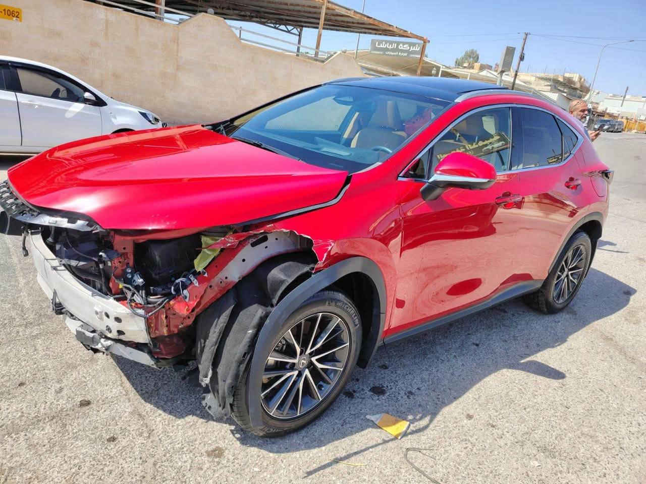 السلام عليكم للبيع لگزز موديل 24وارد امريكي حادثها موضح بالصور تصليحها بالوكاله اتخبل السيارة ماشيه 80الف كيلو مغلفه PPF ب1500$يم المتحده كامله من كلشي فول للأخير السعر المطلوب 36000$ ترهم مراوس بأقل مكاني كربلاء للاستفسار الاتصال على الرقم ***********
