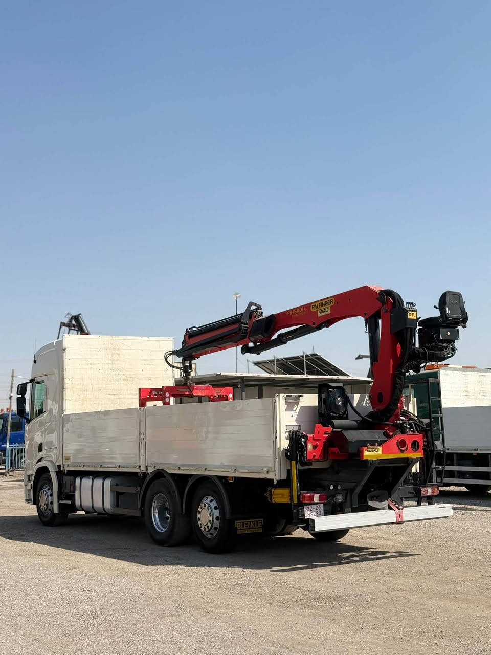 معرض مهدي اربيل
نوع : سکانیا كرين بلوك
موديل : 2018
حجم :R450 سوپر عادی
ألون : حلیبی  
مواصفات: سکانیا بیلادی کرین فول فول موسفات کامیر حساس رتایدر دبل منامیا سلاج تبرید سقف هایلاین تخم ویل کروم تخم تایرات کرین بالفینگر 15001. 2 سیلایت لیفر حفار توب کماش کاعی بودی حدید استیرن دوار  جدتد دخول ابراهیم خلیل 
گير : توماتيك 12 نمر
 العنوان : اربيل  قوشتب تريق كركوك  معرض مهدي اربيل 
***********
***********
