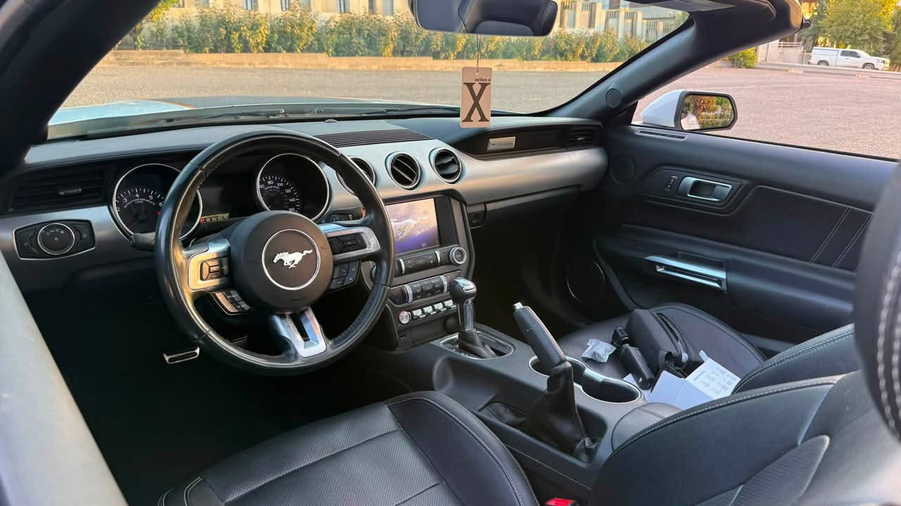 🏎️ Ford Mustang Ecoboost 2023
•
محرك 4 سلندر إيكوبوست توربو ممتاز واقتصادي 🔌
•
قوة تسارع ممتازة وعزم رياضي قوي ⚡
•
جير أوتوماتيك + نظام قيادة متعدد الوضعيات ⚙️
•
شاشة كبيرة + نظام ترفيه حديث وسلس 🖥️
•
تحكم بالمقود + مثبت سرعة 🏁
•
سقف كابريو قابل للفتح (مميز للموستانج 📌)
•
كاميرا خلفية وحساسات للمساعدة بالوقوف 📸
•
تصميم رياضي فخم + صبغ قطعتين فقط 🎨
•
جلد فاخر + مقاعد كهربائية مريحة 🪑
عنوان السيارة: معرض ايمن دهوك
التواصل اتصل برقم: ***********
