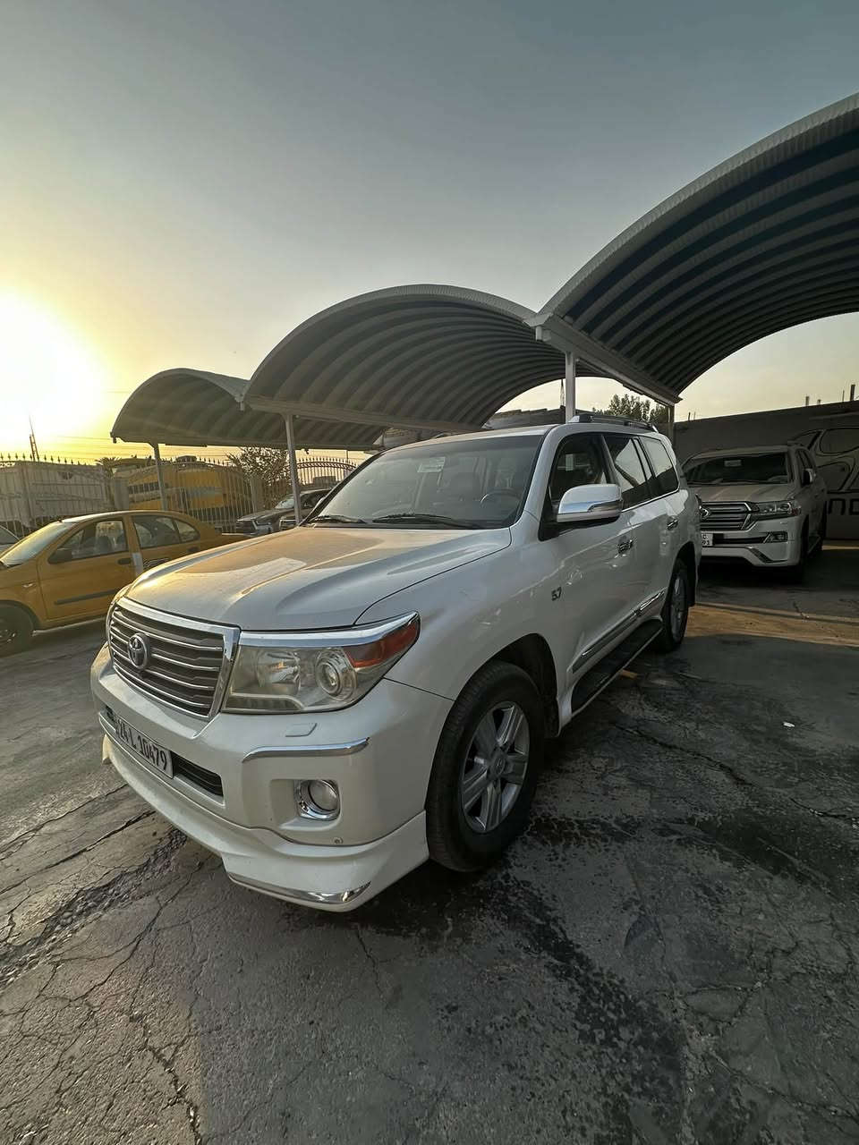 لاندكروز 13  VXR s مكينه 5700 فول خزن ميموري عداد لكزز ماشيه 170 الف مكفوله كفاله عامه سنويه جديده كتاب تظليل سياره دينار ماتصرف عليه مكان السياره بابل مشروع المسيب #السعر 360 وبي مجال *********** 
سيد علي المعموري
