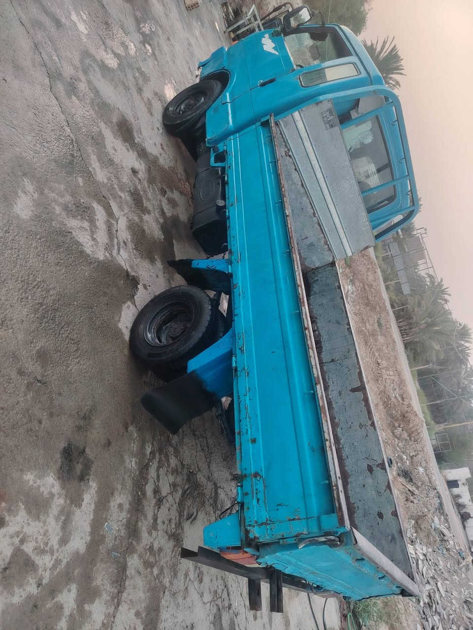 السلام عليكم كيا لبيع  أو مراوس حسب القناعه موديل ٩٥سياره جاهزة من كير ومحرك وشاصي ورقم شاصي وتخم تاير سياره بسمي تحويل ثاني مكان الناصريه قضاء النصر***********
