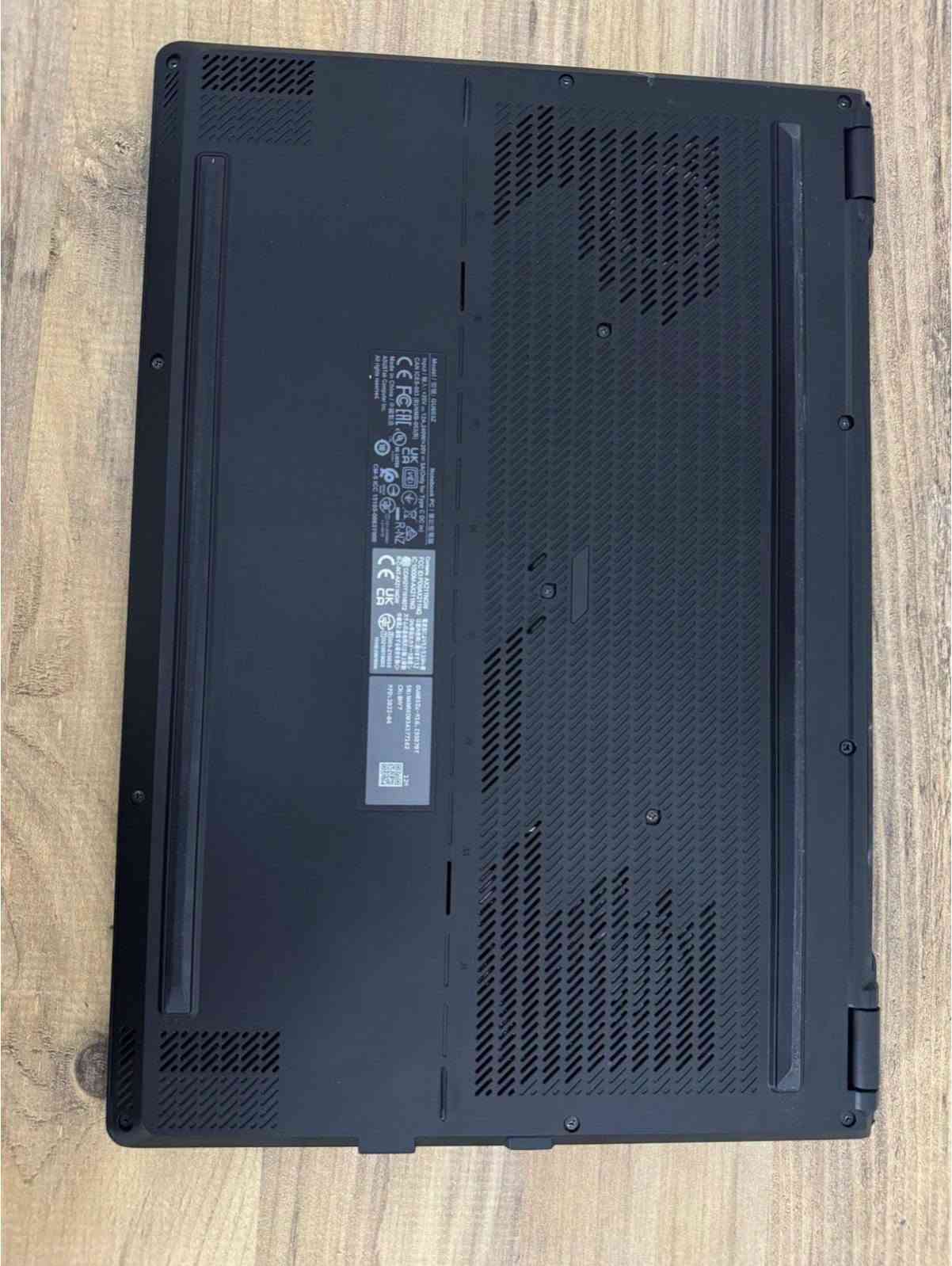 ROG Zephyrus M16 • RTX 3070 Ti • i9-12900H