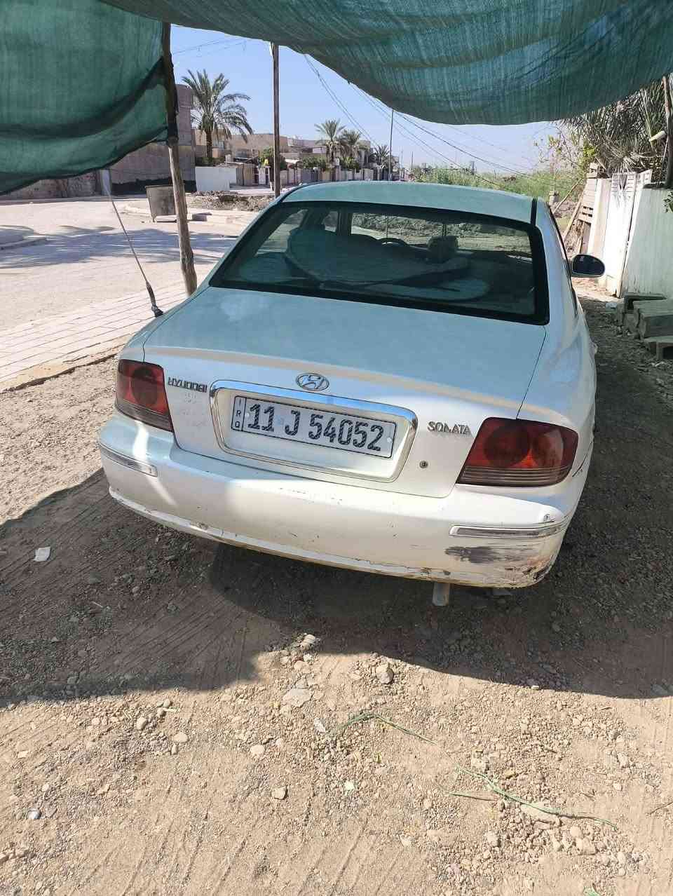 سوناتا وفود 2004
مكينه v6 
كير مكينه سليمات تخم تاير نضيف تبريد شغال ثلج صدرها حلو رقم بغداد انكليزي كشرها كدام العين 
السعر 55 وبي مجال 
رقم التلفون ***********
