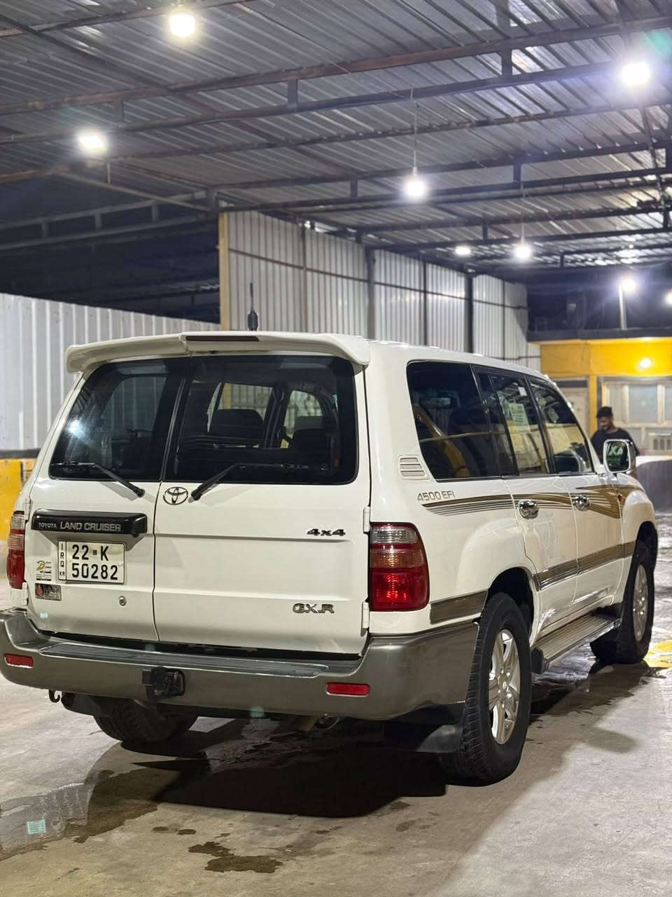 سلام عليكم لندكروز 2002 رقم اربيل نكليزي سنويه ل 2030سيارا غاز بانزين صدر كير محرك تخم تاير كله بل جيس سيارا لا ضربه ولا صبغ علا وضع شركه كير عادي لون داخل رصاصي سعر 165وبيها مجال بصيط ***********

