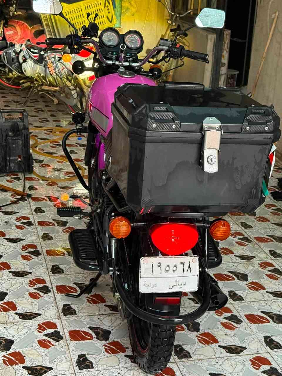 🏍️ دراجة دايوان كلاسيك DAYUN محرك (200cc) 
ركز 200cc مو 150cc !

📅 موديل 2022 نازلة بـ 2023، لون أحمر وردي أو بنفسجي. 💜

📋 مرقمة ديالى كامل، تحويل مباشر.. الدراجة نظيفة جدًا وخير من الله، محرك نظيف وناعم.. الدراجة على إيدي استخدام شخصي، وما مشتغل بيها، حتى غراضها الاستهلاكية التي تم تبديلها اصلية مال وكالة.

📌 سبب البيع عدم الحاجة إليها لوجود بديل.

📍 مكان الدراجة: ديالى – بعقوبة.

🎁 يجي وياها هدية خوذة أصلية شركة DFG سوداء.. 🪖
📖 حتى كتاب التعليمات مالتها موجود.

راح تعجبك بعد ما راح تجي تشوفها بعينك.

💰 السعر: مليونين ومئة ألف، وبيه مجال للشراي.

⚠️ إذا مو شراي لا تتعبني.

📞 للاستفسار: مراسلة الصفحة أو الاتصال:
***********

