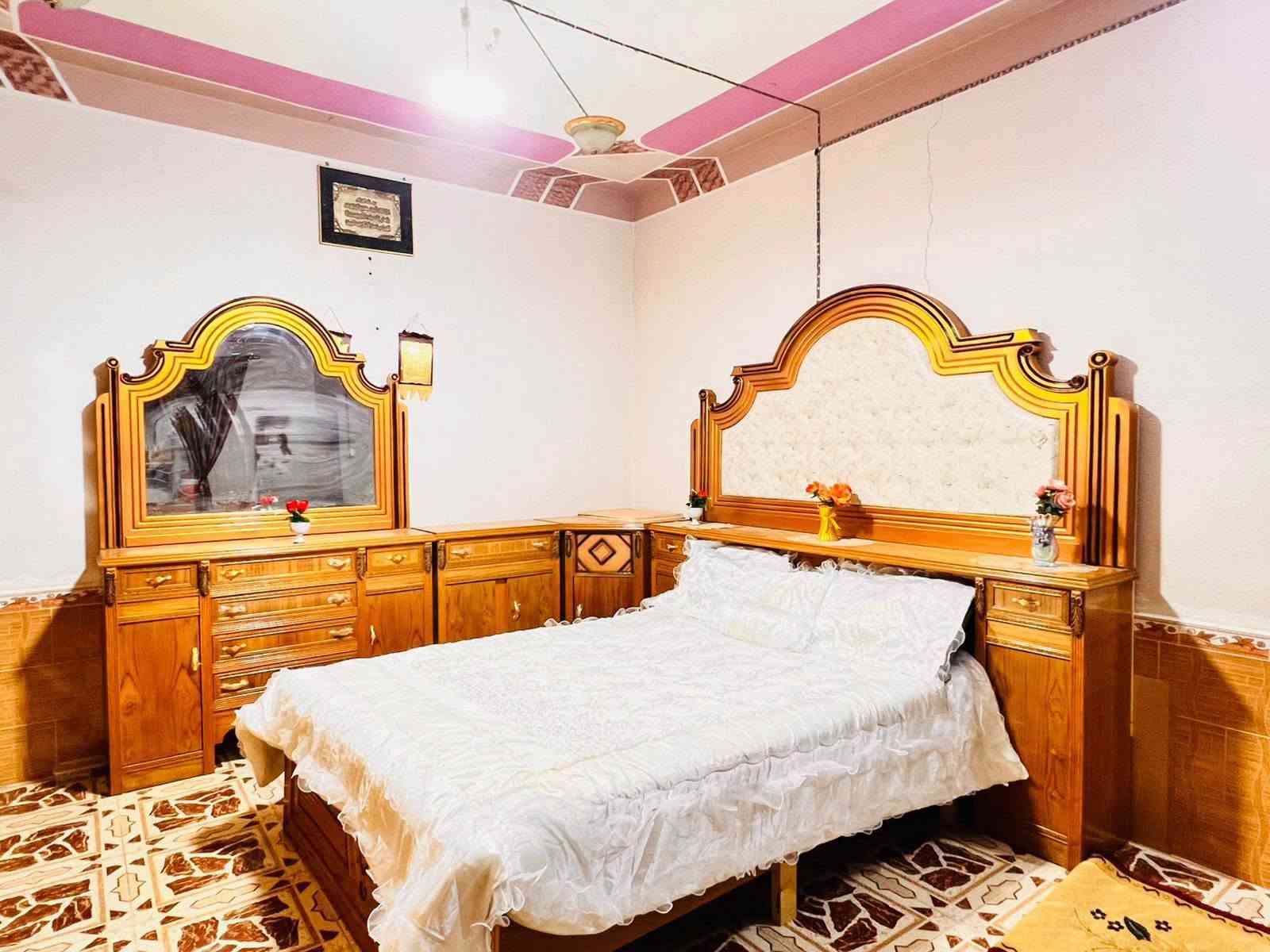 السلام عليكم يوجد غرفه خشاب عراقي جديد غير مستخدم للبيع

#السعر1100وبيها مجال

الاستفسار على هاذه الرقم *********** بي واتساب مفتوح يوجد توصيل كافت مناطق القائم وفتح وشد
