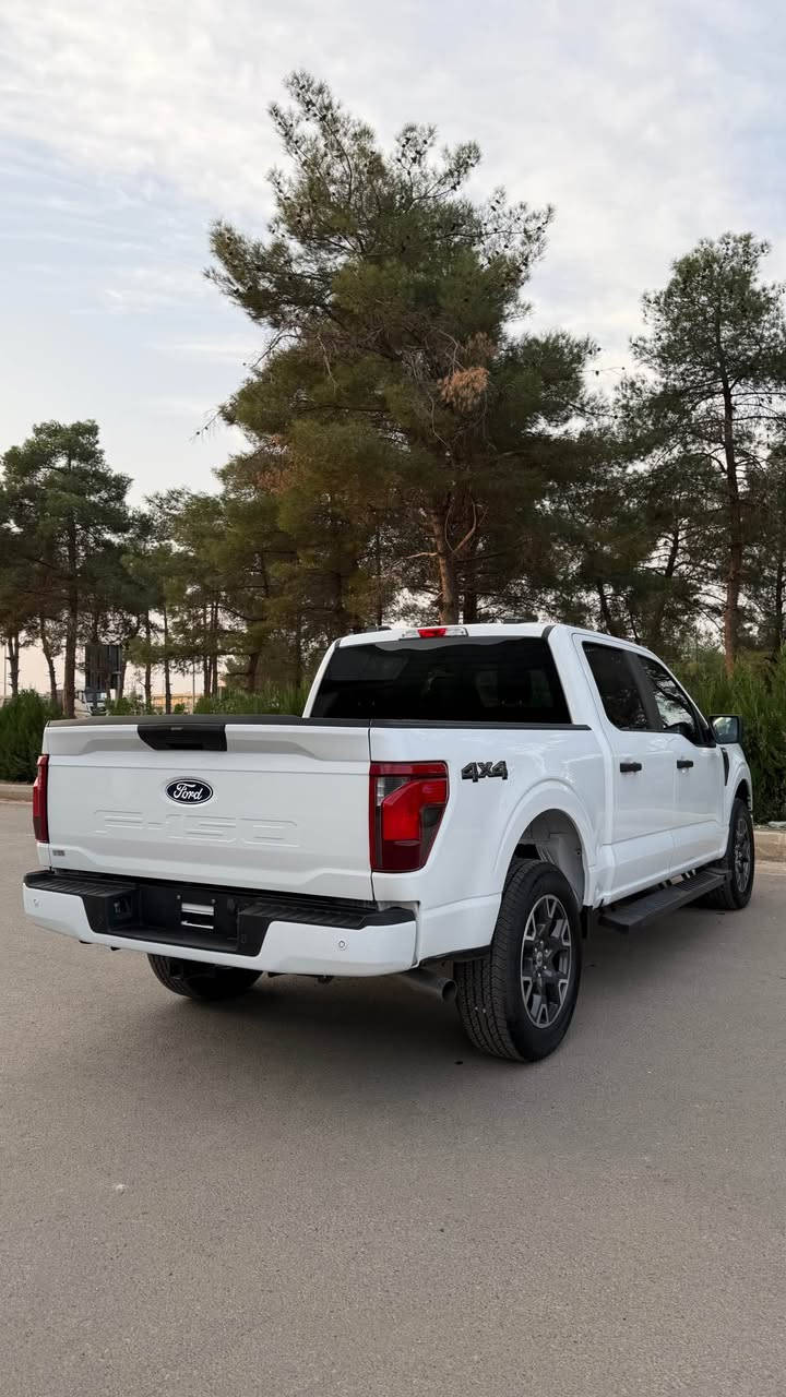 F-150 STX • ٢٠٢٥ • ٦٠٠٠ مايل