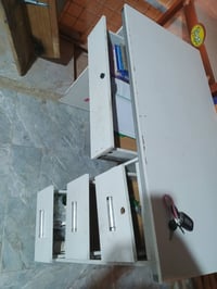 ميز مكتبي • بلفضليه