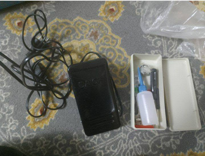 مرحبا بنات مكينة فراشة للبيع جديدة بكارتونته وهذني صور ناقصة بس ماطور الله شاهد مامستعلمينة ابد
 ب30 وبيه مجال مكاني حي الأمين الاول وهذا رقم بية واتس ***********

