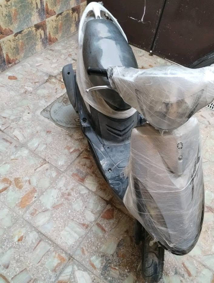 سلام وعليكم دراجه ماكس لبيع ما مفتوحه نضيفه كلش مكان بغداد مدينه صدر هذه رقم ***********
