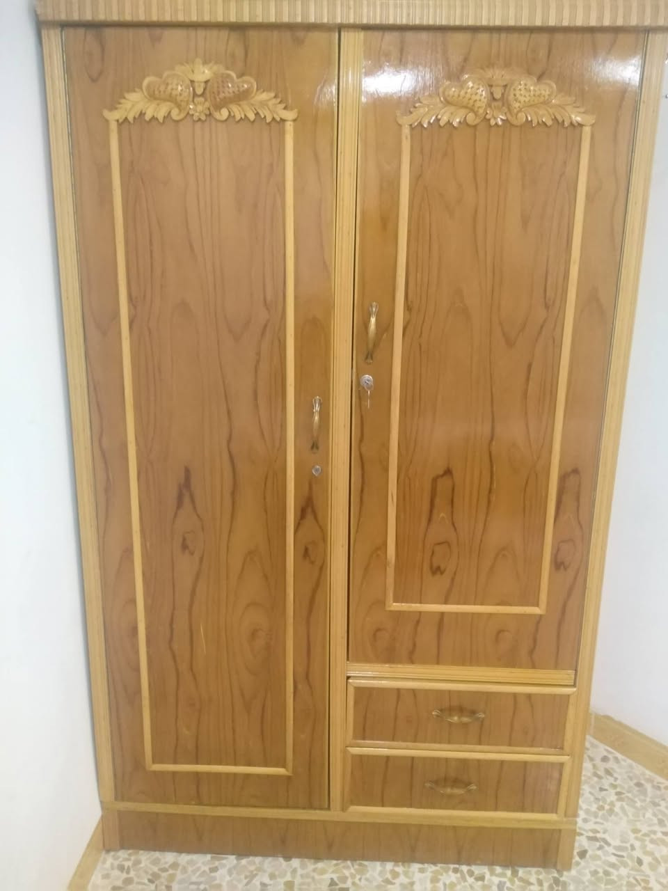 السلام عليكم
سرير و كنتور للبيع سعر 225 الف مكاني موصل جانب الايسر تواصل واتساب أو خاق رقم واتساب ***********
