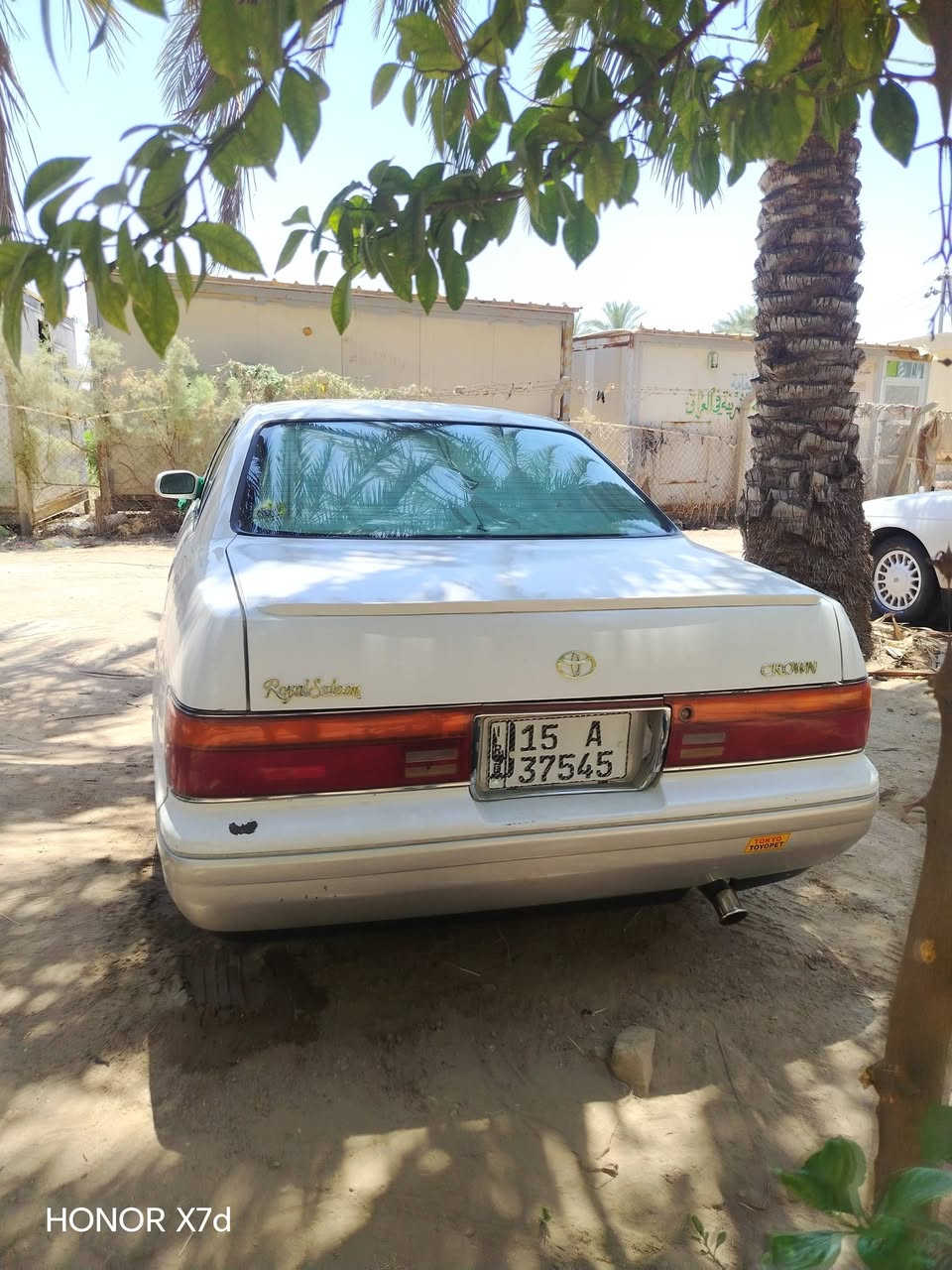 سلام عليكم سياره بطه للبيع مديل 95سياره جديده بمعنى الكلمه رقم الانبار بسمي سنويه وهزه جديده ثاني يوم اداورلك محرك وكير مكفولات سياره متعوب عليه مال جناي  سياره مكفوله من الكصه والنقل جثه والعيب الشرعي والاصوليات تخم تاير حداديه صدر امامي خلفي كله جديد دواخله كله جديد مكاني بابل الحمزه الغربي باقي التفاصيل على هاذه الرقم ***********
