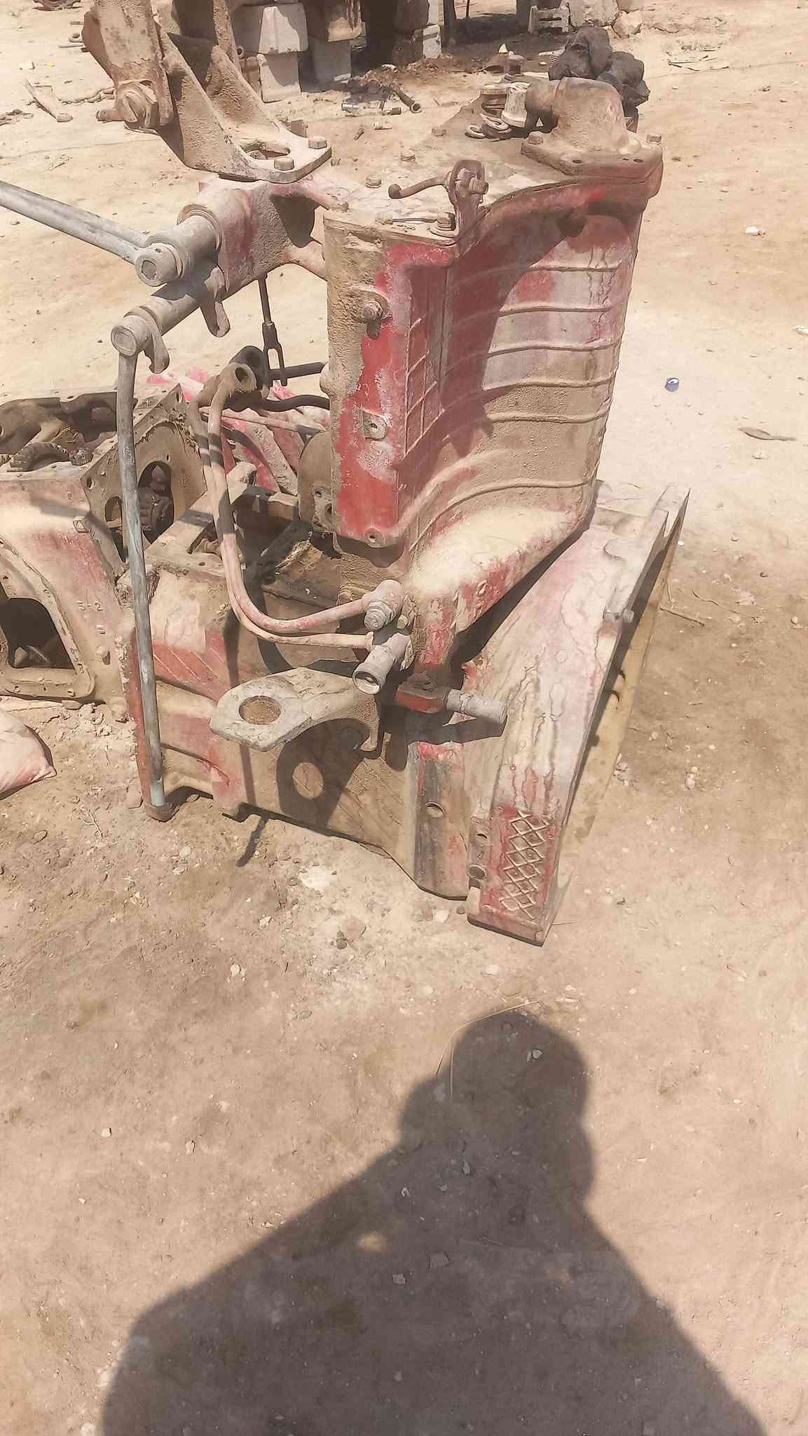 يالله اخوان غراض تفصيخ لبيع  ذرعان   + ظاقطات رفع  مال  مال بلاروس   كير بلاروس شرط محرك بلاروس. فنديشن نظيف حوض كامل معه لبنيد نظيف    اي شي موجود وبسعر مناسب  معه توصيل جميع لمحافظات  *********** وتساب خاص
