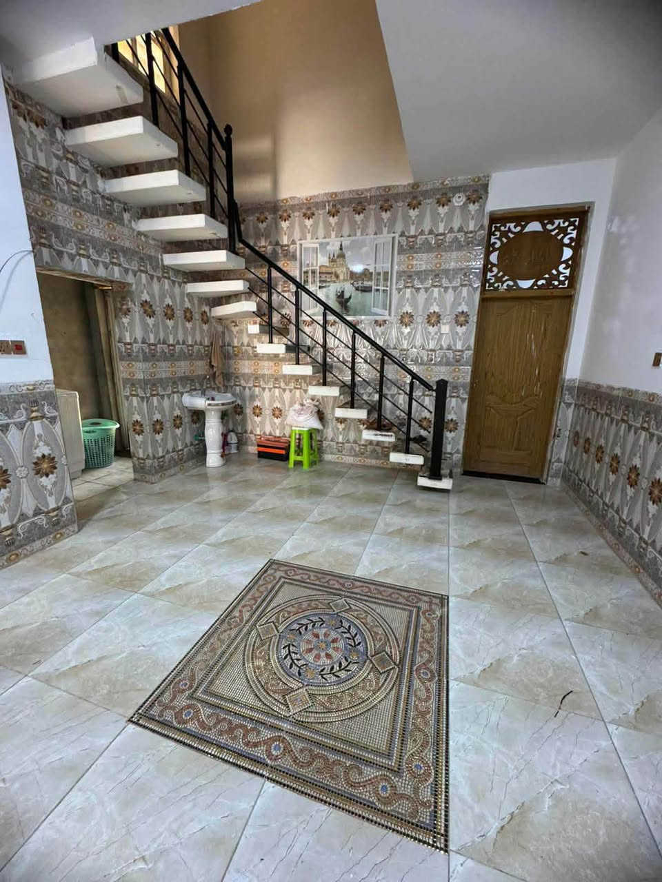 دار للبيع طابقين (120م) عرض مايتفوت 

طابو زراعي سند 25 لاتوجد حصه للماليه يعني طابو صرف زراعي  المكاتبه مع صاحب الارض 

يحتوي على 👇🏻 

2 غرف نوم - صاله - كلدور - مطبخ -

مجمع صحيات عدد 2 - مناور - كراج 

الموقع 📍 اكرر مستعجل البيع والسعر مناسب

نادر الاولى - شارع الامام الحسن   - قريب الزيتون 

علمآ مكلف بالنشر ارقام صاحب الدار

***********

***********

