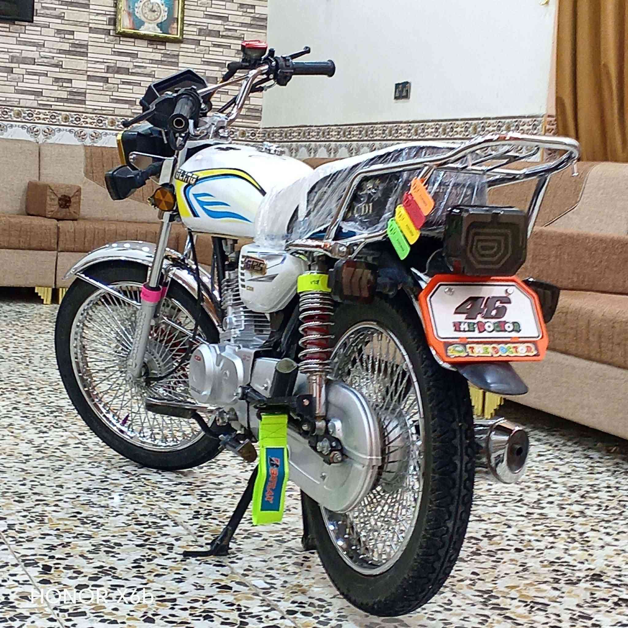 تايكر موديل 25 كفاله عامه أوراق كهربائيات كله شغاله دراجه جديده سعره 700 وبيه مجال مكاني حله ابو غرق ***********

نص مكتوب في الصور:
- HONOR X6b