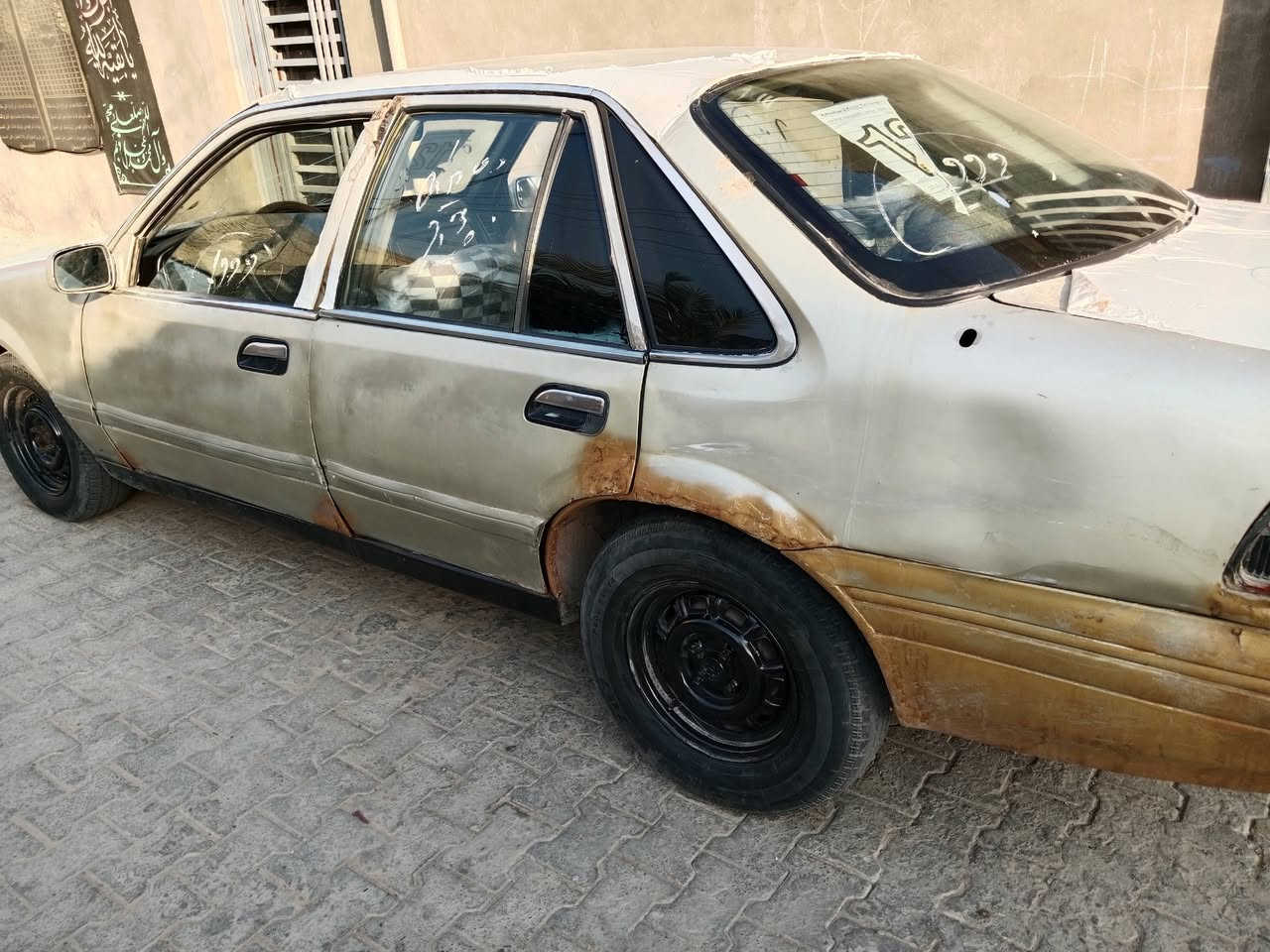 للبيع
سيارة برنس موديل 99 رقم نجف 
السعر10ورقة 
للاستفسار الاتصال على الرقم ***********
