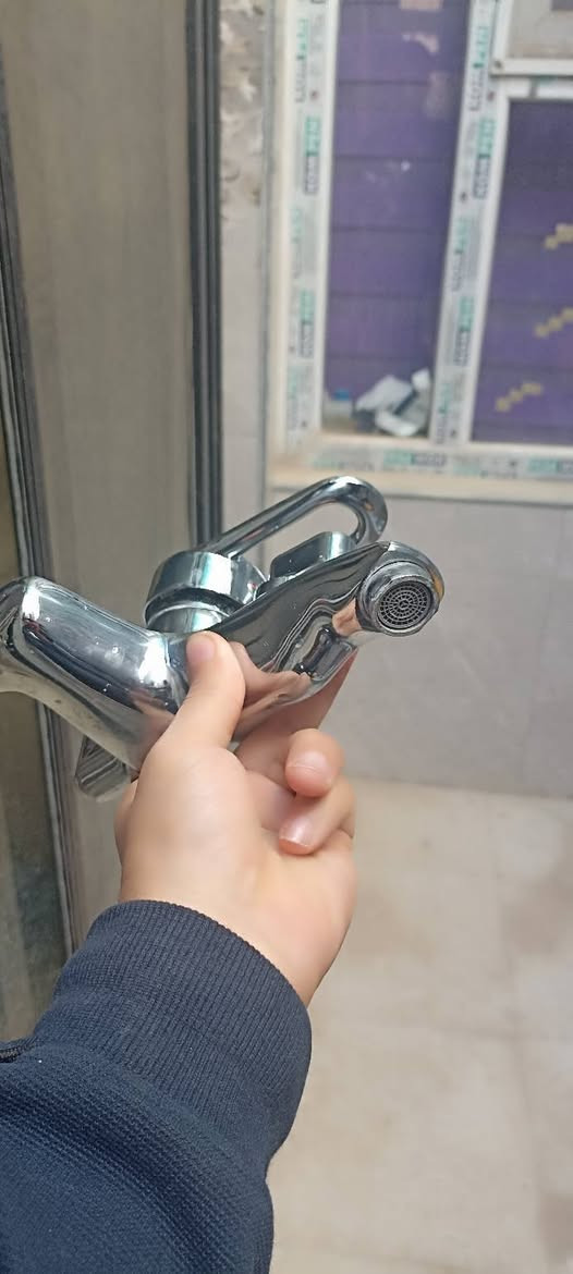 سلام عليكم...جك هيدروليك يرجع الباب جديد بالكارتون وخلاط اخو الجديد عنوان مركز الحلة حلل واخذ بكيفك ***********
