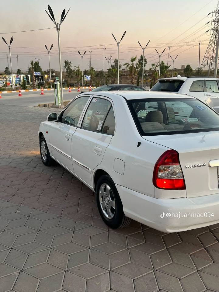 هيونداي فيرنا موديل 2011 كير أوتو رقم اربيل السيارة فقط بارد بارد جاملغ امامي شبر مكفولة من الصبغ  صدر جيد جدا تايرات جيد جدا باتري جديد كهربائيات كله شغالة على البلاد سنتر لوك شغال تبريد شغال لأكن اكو ظعف بلكمريسر تريد تحويل او وكالة رقم قديم سنوية منتهية معاملة تكلف 300الف مع الرقم الجديد 
السعر 77ورقة مكان السيارة بغداد قرب تقاطع درويش
تلفون*********** بغداد, العراق
