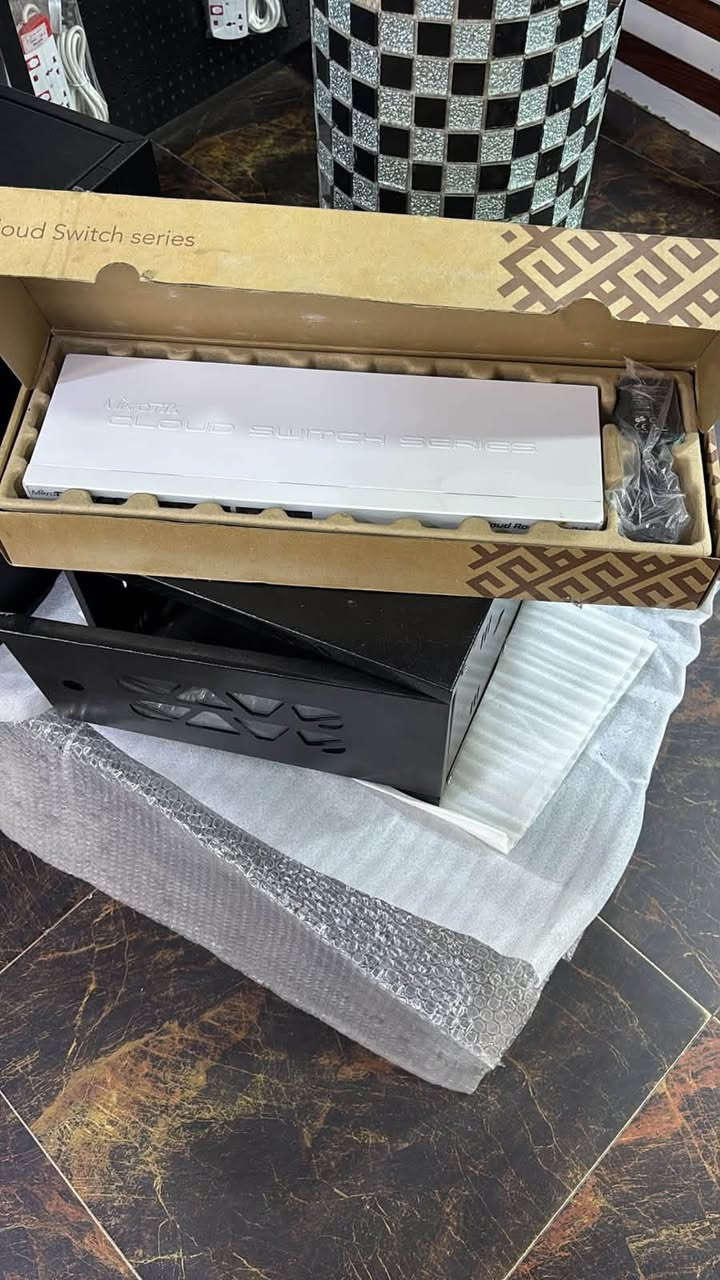 متوفر مستخدم
Ccr 326 نظيف جدا مع كل ملحقات 
ماكنة لحام استخدام قليل 
زوج ميموسا c5c مع محولات ٥٦ ام الحرف 

الضمان / ٣ ايام من تاريخ الشراء 
يمكنك استبدال الطلب او ارجاعه حسب رغبتك 
🚗 التوصيل / كل محافظات العراق
🛒 الحجز / واتساب *********** 

العنوان/ حلة شارع اربعين مجاور لحوم ابو ضي/مقابل فاملي سنتر

