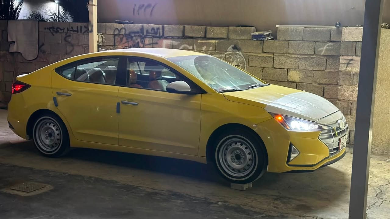 السلام عليكم شباب
النتره 2019 شكل ال20 
وارد امريكي ضررها خشم بنيد و  هنا بلعراق نطخت بايدي خشم جاملغ سايق  و باقي كفاله سياره كلهه ليبل واحد نص فول رادارات جانبيه و رادار امامي تحكم ستيرن جهتين شاشه جبيره ابل كار بلي تحديد مسار مثبت سرعه مكينه( 2000) دوش كير( AT)
منضومه غاز جديده سياره نقص برغي ما بيهه خير من الله تخم ويل جديد تايرات نص عمر تبريد ثلج سياره متعوب عليهه كلش و احله من صور  دوشمه داخليه كامله دلو و جلد أرضيات و كاعيات سفاري 
سعرها (135) وبيهه مجال حك جيه 
مكان بغداد تقاطع النهروان 

‭***********‬
