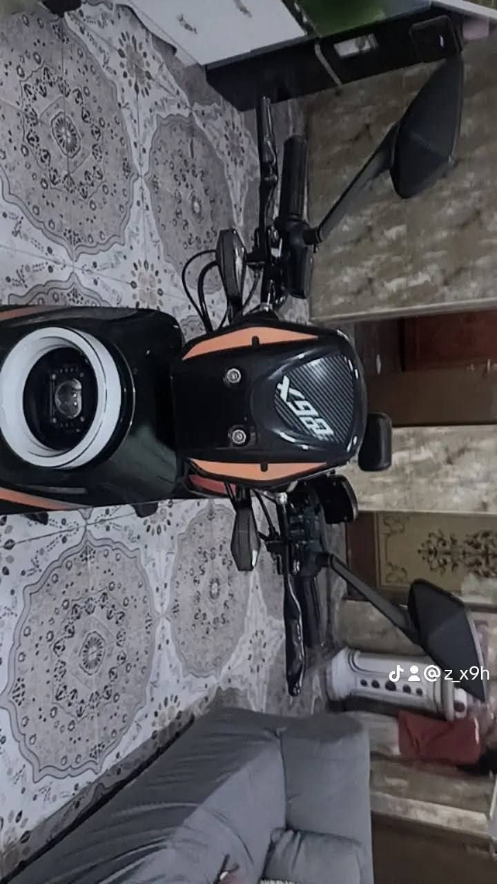 دراجة شحن x900 مكفوله لون زيتوني بعده جديدة ستخدام قليل كامل ملحقات 550 بيه مجال البصرة شط العرب ***********
