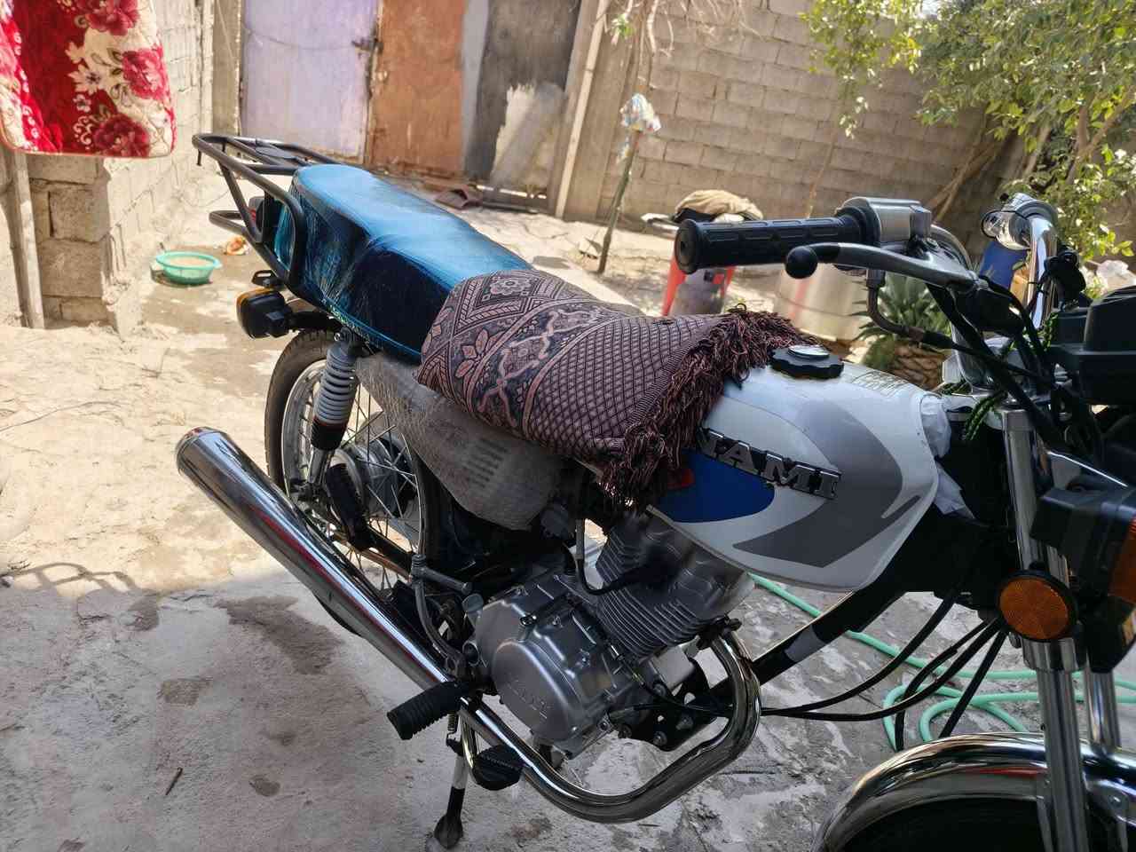 نامة امتياز مديل 2025 طالعة ب 2026 شهر الواحد
الدراجة ما يحتاج اكلك شبيهة ما بيهة لن مبينة من صورهة مكفولة مكفولة مكفولة تجي تاخذهة انتة وخمض وين ما يعجبك وديهة الدراجة بعتهي زيرو كفالة عامة 
ب650 وبيهة مجال قليل 
كربلاء طوريج سياحي 
***********
