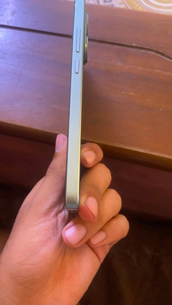 السلام عليكم poco x7pro ذكره 256 للبيع او المراوس كل شي مابي بس ذني الشخوط الموجودات بلشاصي ما دخل صيانه متواجد ***********
