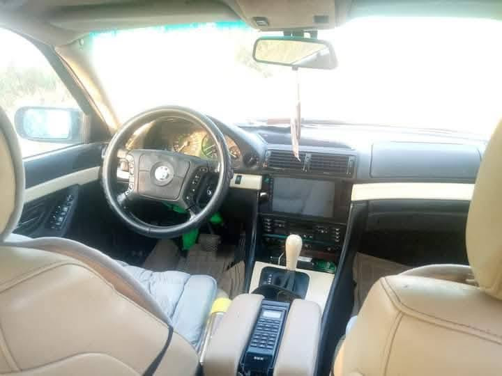 السلام عليكم خفاش للبيع حجم744 موديل 97محدث2001محرك 8سلندر فول مواصفات مرايات غلاب كشن كهرباء شاشه كامره تحكم ستيرن محرك تبريد كير كفاله رقم سليمانيه بسمي معروضه 80وبيه مجال للشراي تفاصيل الاتصال ***********
