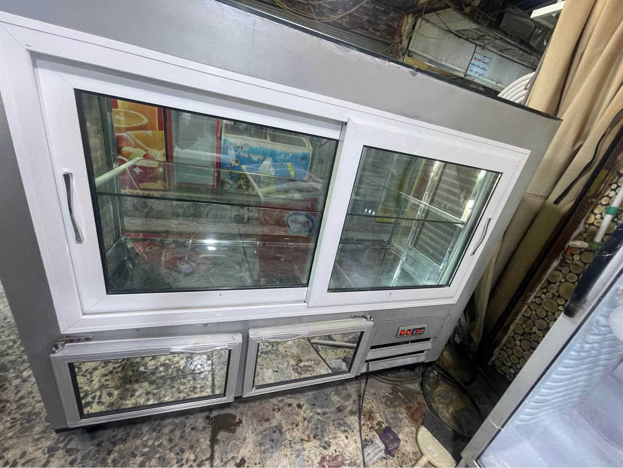 ئەم بەڕادە بۆ فرۆشتن بەزەمان ئیشی مەزبووتە مەتروهەشتا دریژە شوین سلیمانی ژمارە مۆبایل و واتساپ ***********تیبینی بەس لەواتساپ جوابی نامە ئەیەمەوە السليمانية, العراق

نص مكتوب في الصور:
- ژماره‌ی موبایل و واتساپ ۰۷۷۰۲۲۳۳۰۳۷