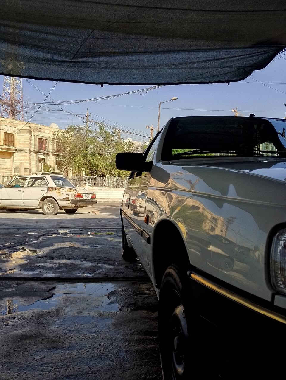 السلام عليكم
لبيع بيجو روى 
رقم بغداد  جديد بسمي 
كير محرك مكفول 
تبريد ثلج صدر جديد بس بيه مشط بي نضوح 
 تخم تاير جديد 
اكسل بي ونه خفيفه 

مكفوله من ضربه وصبغ  
خياس قليل بس بل دواير شي قليل جدا السياره جديده وتجي وتشوفه 

السعر 38  وبيه مجال 

رحمه لوالديك تشوفه غاليه خل تولي واعبر المنشور 
وكلشي اكو بسلوك 

العنوان بغداد علي الصالح مقابيل مرور الطوبجي
رقم الموبايل ***********
