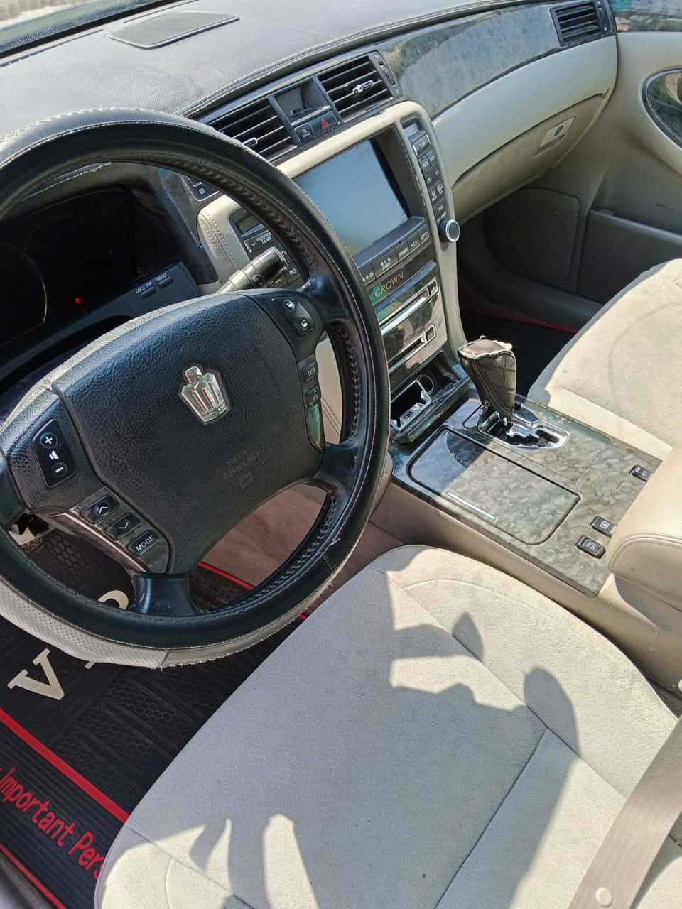 شاهين • ٢٠٠٦ • نجف
