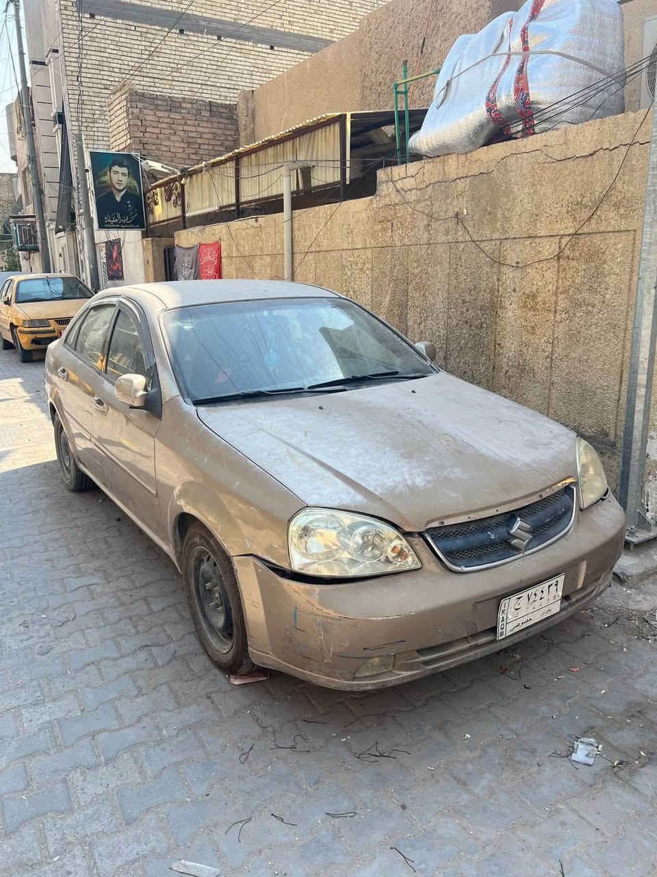 مكلف بنشر للتواصل ***********

سيارة سازوكي فورنزا  
موديل 2007 
بيها جراد 
لون ذهبي اصفر 
مكينة بيها كازكيت 
السعر 40 $
مكان بغداد الحريه
