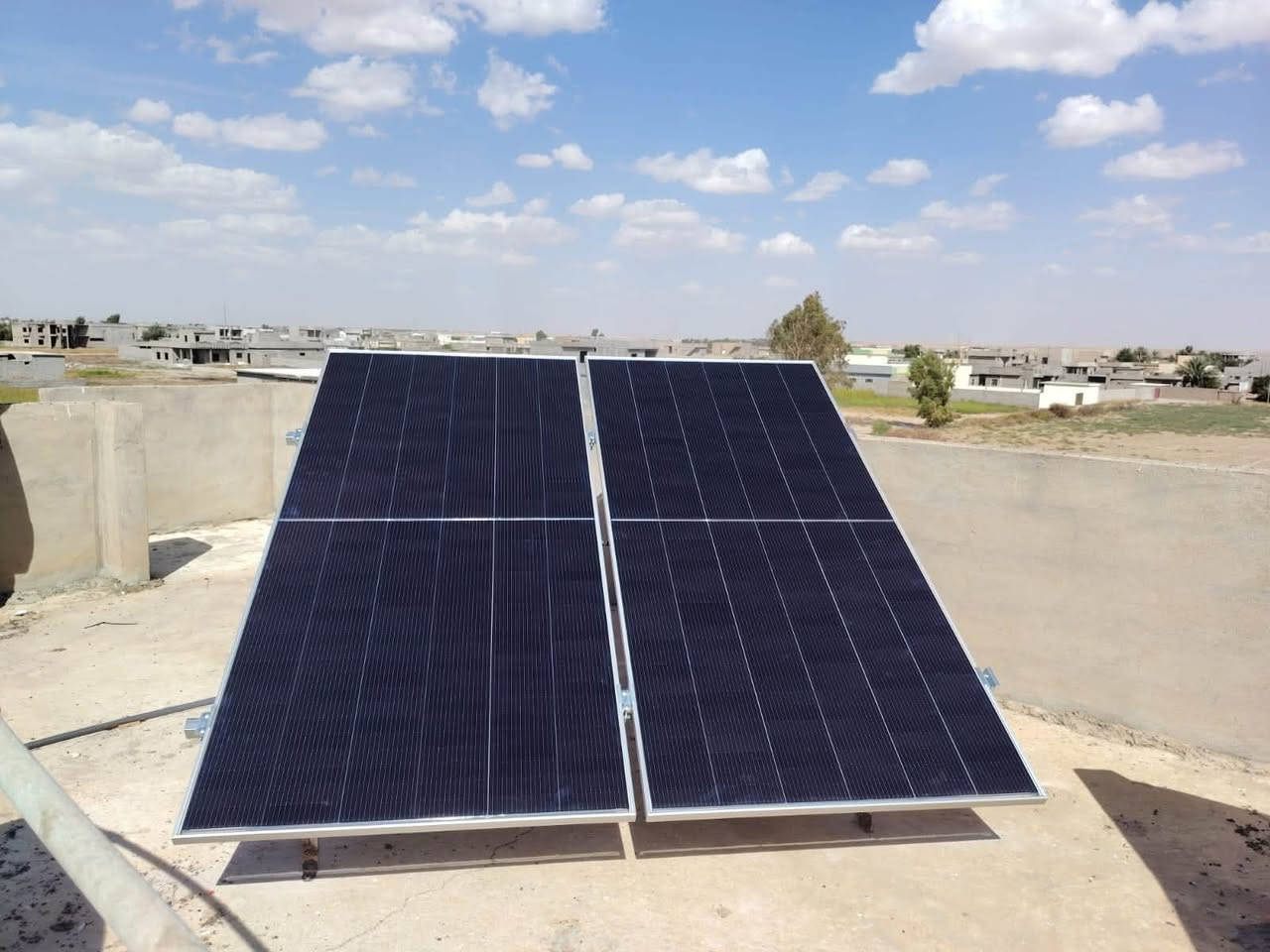 ☀️ شركة المجد للطاقة الشمسية

شاركت كوادر شركة المجد للطاقة الشمسية في تنصيب منظومة طاقة شمسية في منزل الأستاذ براق الرعد الحميدي في أسديرة عليا، وبمواصفات متكاملة:

🔹 إنفرتر فلستي 6 كيلو واط
🔹 بطارية فلستي 15 كيلو واط
🔹 7 ألواح جينكو (N-Type / Nano Polish) بقدرة 650 واط لكل لوح

⚡ قدرة الألواح الإجمالية: 4.55 كيلو واط

تنفيذ احترافي وبأيدي كوادر متخصصة، مع اعتماد معدات ذات كفاءة عالية لتوفير طاقة مستقرة وموثوقة. ☀️🔋

👤 مدير الشركة: حذيفة البوحسيب
📞 ***********

💰 متوفر للبيع نقداً وبالتقسيط

شركة المجد للطاقة الشمسية — طاقة مستمرة، مستقبل أفضل.
