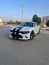 سياره نضيفا للبيع 100ورقه وبيها مجال. للتواصل والاستفسار التواصل عل ها...