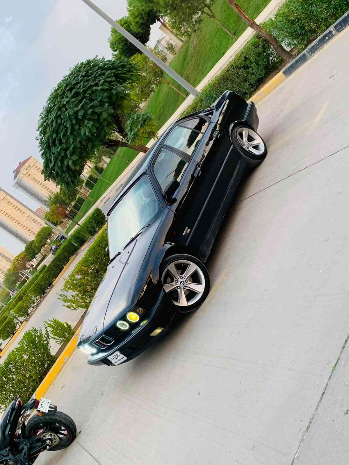 بي ام 525i • اتوماتيك • زينون