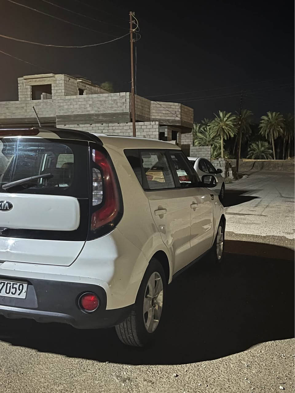 كيا صول 2019 السيارة نضيفة كلش 
كير ومكينة مكفولات 
تبريد خير من الله 
3 وضعيات قيادة 
تايرات جدد 
السيارة فول ماعدا الفتحة 
رقمها سليمانية تحويل ثاني يوم السنوية تنتهي 2027
دخول امريكا كلين وهنا بالعراق صار بيها قطعتين 
مكان السيارة بعقوبة *********** بعقوبة, ديالى
