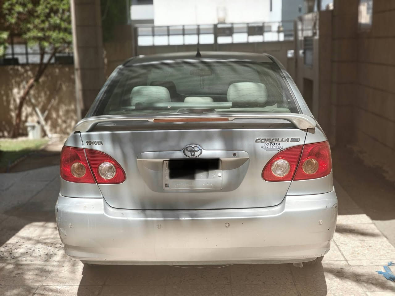 ماشية 57 الف ميل
الضرر مثل ما موظح بالتقرير بيها : 

صبغ بنيد و جاملغ ايسر و ضربة خفيفة بالايمن بالعراق ( اضافة ناشر التقرير بالصور ) و pdf موجود ادزه على الواتس اب 

و السيارة باسم الوالدة ( السنوية 2028/11/15 ) 

السعر : 90 ورقة و بيها مجال بسيط و رجاءا مثل مدشوفون بالكروب دينشرون نفس هذا السعر و السيارة زينة بالنسبة للبقية و ما فديوم عطلت عدنه و مشتريها من 2009 على ايدنا  و نشرت الكم كل شي بالتفصيل (الا شغلات بسيطة كلش ان شا الله المشتري نذكرها اله ) و علمود لا تعبونا و لا نتعبكم 🙏 

رقم الشاصي : 1NXBR32E88Z014818

المذكور بالتقرير بامريكا : 

ماشية 2.427 ميل 

ذكرت ضرر حادث تصادم تأثير المقدمة الأمامية اليمين 

ضرر من طفيف إلى متوسط

بدون ايرباك 

لا يوجد غرق لا حريق 

لا حادث سابق 

محرك 1800

رفم الهاتف : *********** 

المكان : بغداد / حي العدل
