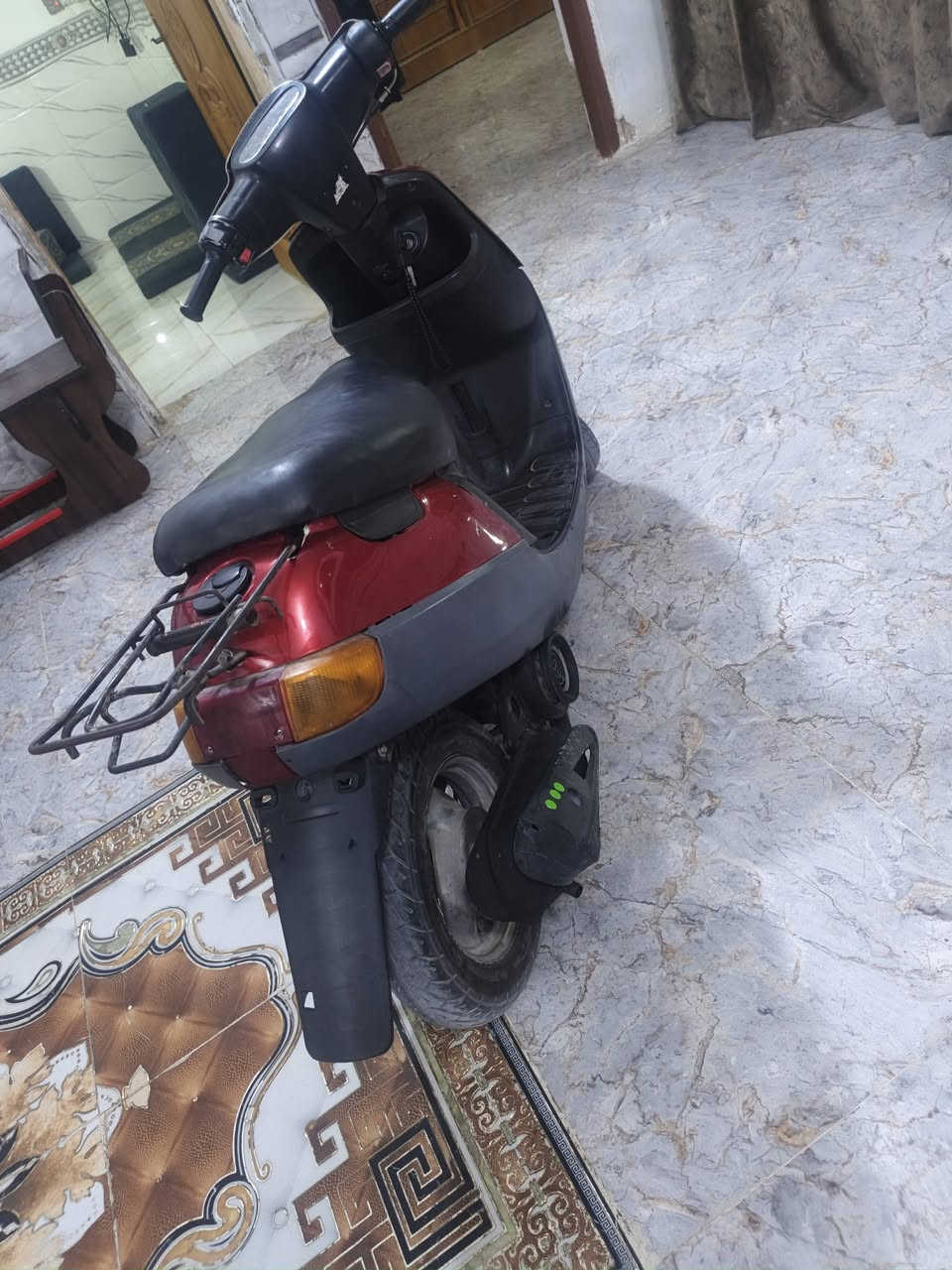 درجة بطة  هندر واحد كهربائية كلهة شغالة نقص باتري  شاصي مكفول شلعة حلوة مابيهة نقص درجة شوكت ماعجبك هنر واحد سعر 200 بيهة مجال مكان كربلاء حولي مية ***********
