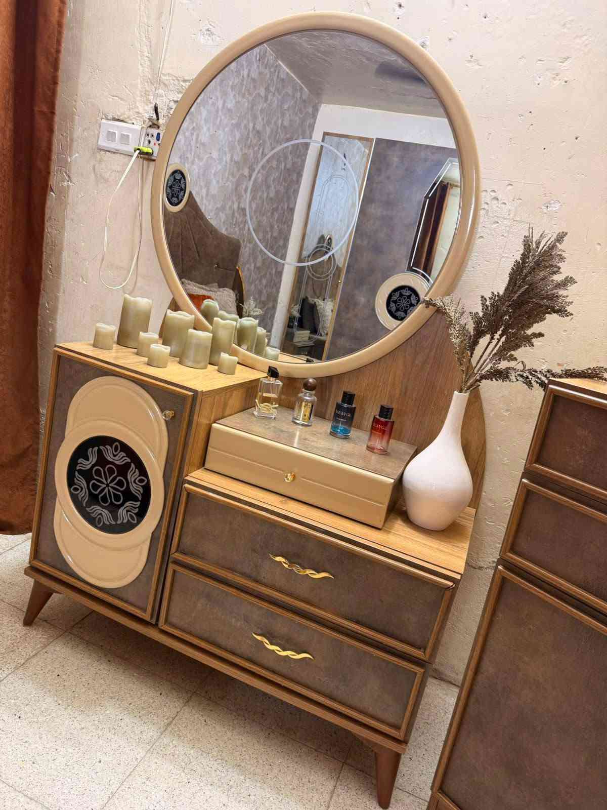 غرفه تركيه ٩ قطع + ملحق اضافي سرير مخزن جك اناره ‬‏ شغاله مكان بغداد.. أي استفسار خاص او اتصال ع الرقم ‏‪0771227157
